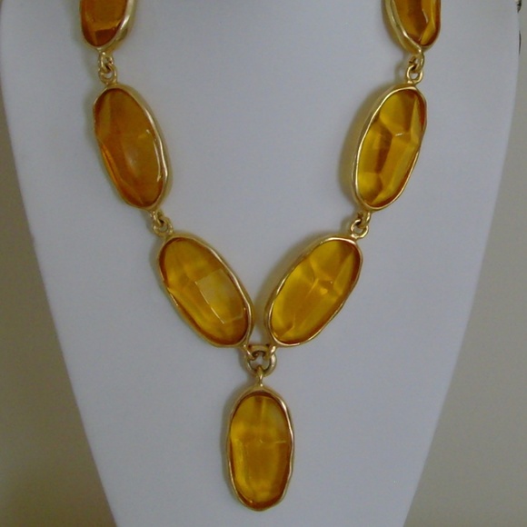 Kenneth Lane Matte Gold-Tone and Lucite Necklace - Picture 4 of 11